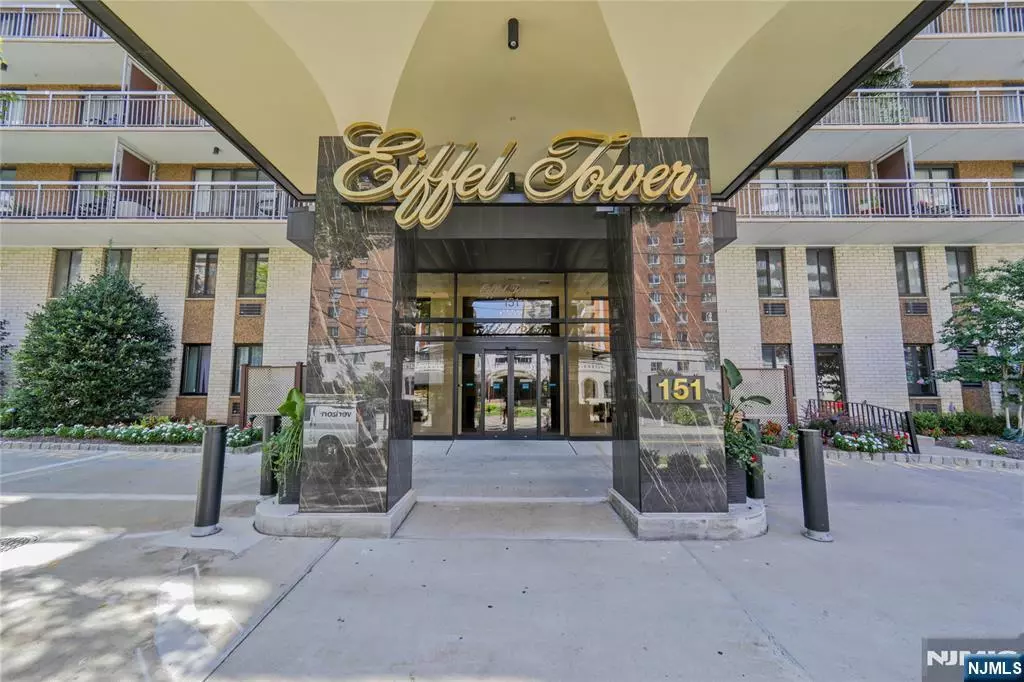 Hackensack, NJ 07601,151 Prospect AVE #3C