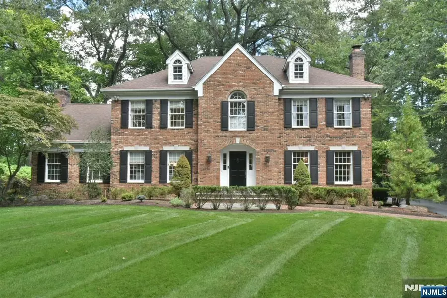 149 E Orchard ST, Allendale, NJ 07401