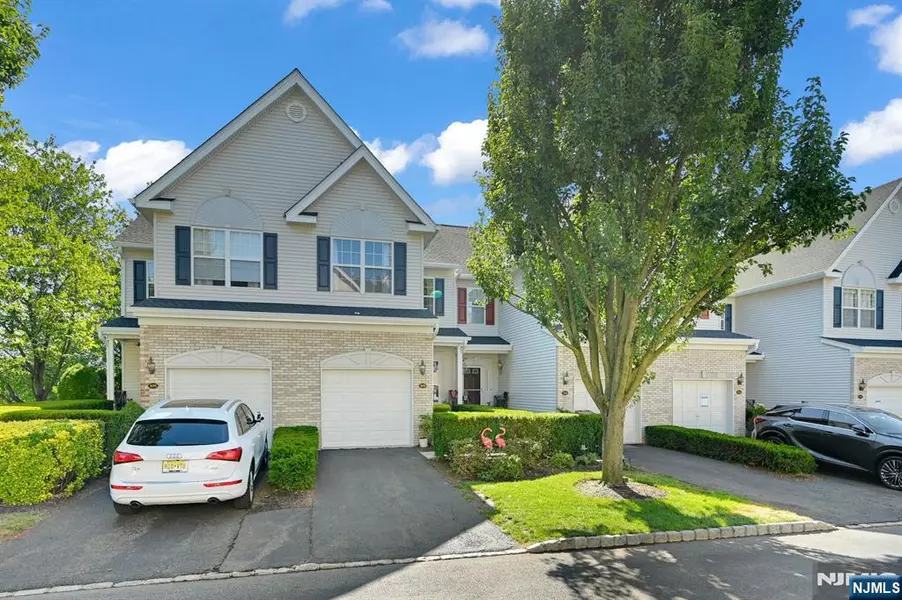 509 Coventry DR, Nutley, NJ 07110