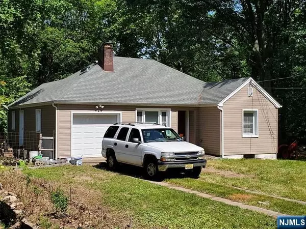 6 Fairview AVE, Hillsdale, NJ 07642