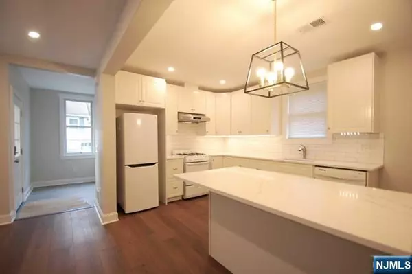 51 Sheridan AVE #1, Ho-ho-kus, NJ 07676