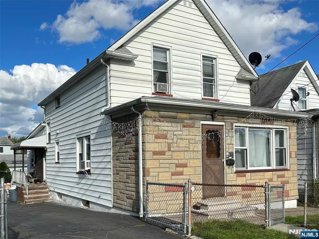 Garfield, NJ 07026,70 Chestnut #2nd Floor
