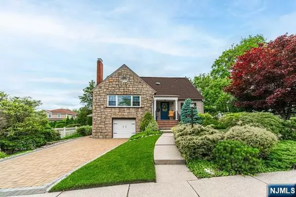 364 Rutland AVE, Teaneck, NJ 07666