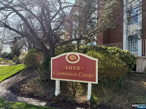 1018 Palisade #15, Fort Lee, NJ 07024