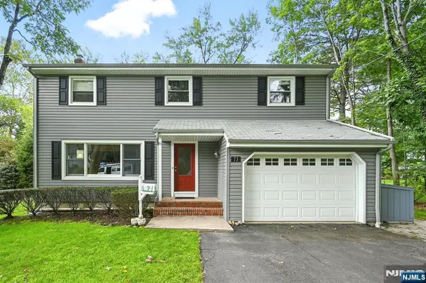73 Louville AVE, Park Ridge, NJ 07656