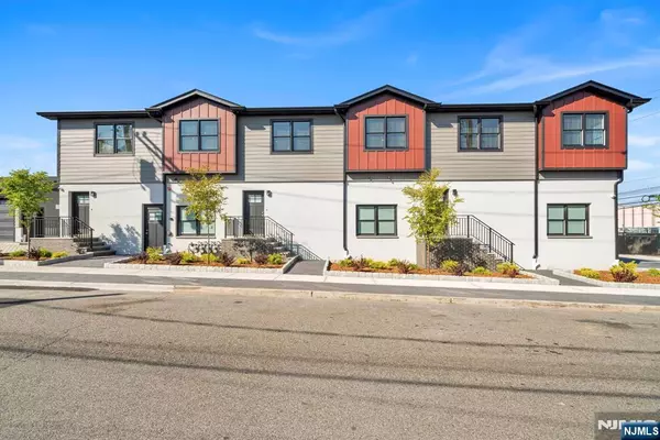 Lyndhurst, NJ 07071,615 Schuyler AVE #B