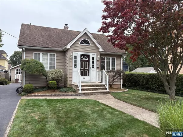 64 Madison AVE, Bergenfield, NJ 07621