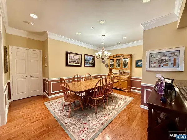 Wanaque, NJ 07465,4315 Warrens WAY
