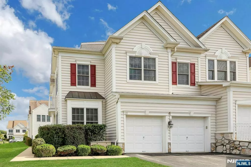 Totowa, NJ 07512,12 Congressional LN