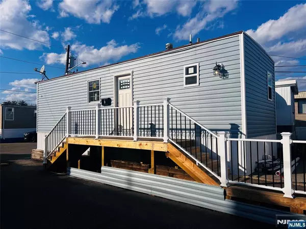 Moonachie, NJ 07074,4 Metro AVE