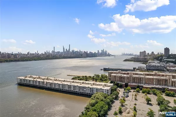 350 The Promenade #350, Edgewater, NJ 07020