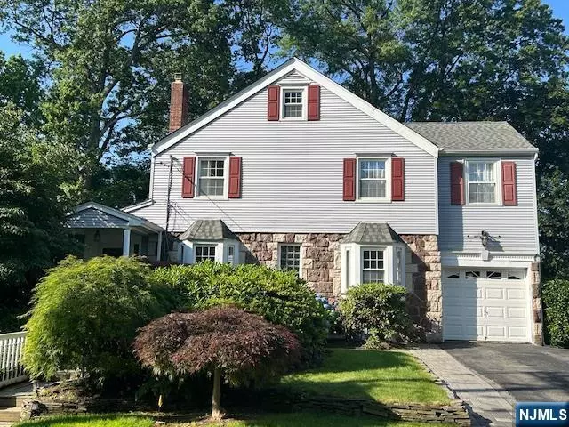 River Edge, NJ 07661,163 Voorhis AVE
