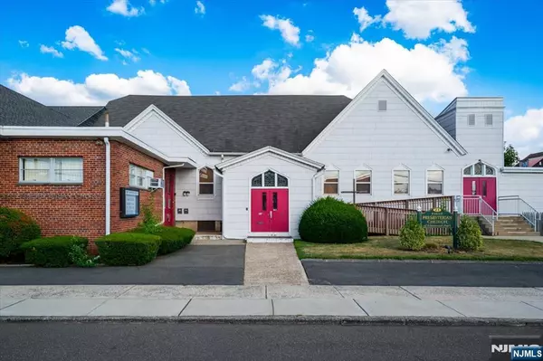 Elmwood Park, NJ 07407,21 Church ST