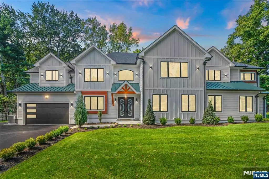 Upper Saddle River, NJ 07458,23 Brook RD