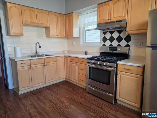 North Arlington, NJ 07031,98 Arlington BLVD