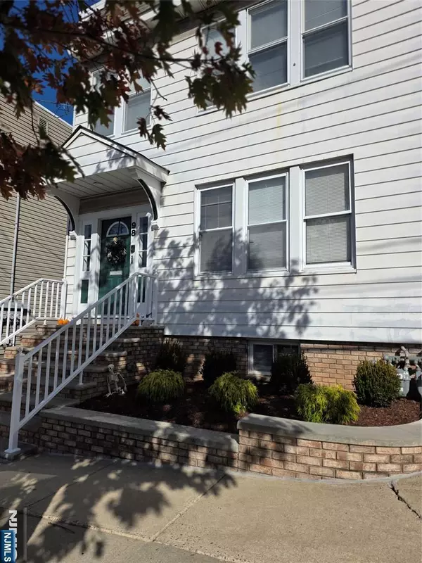 98 Arlington BLVD, North Arlington, NJ 07031