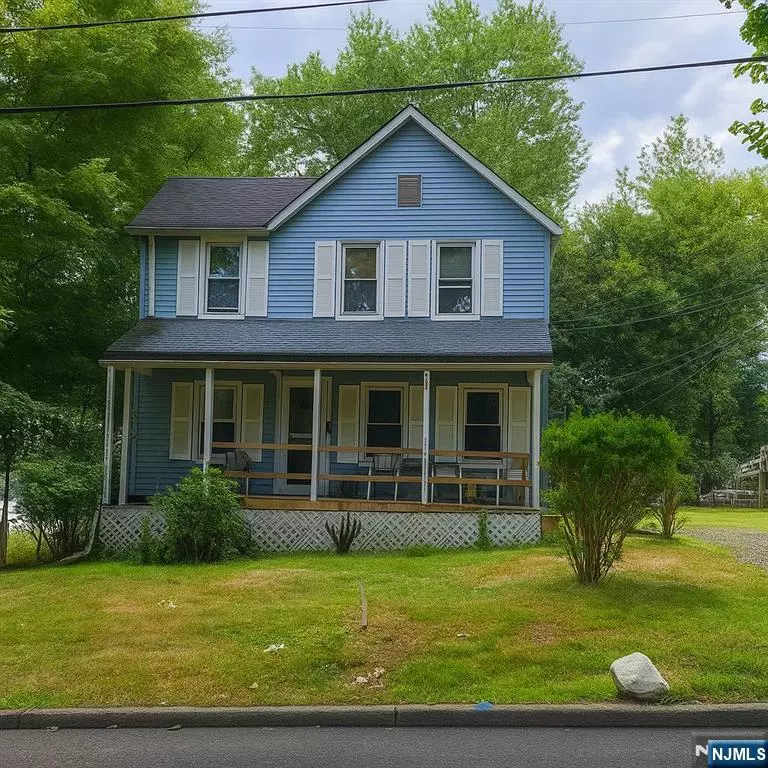 Teaneck, NJ 07666,208 Manhattan AVE