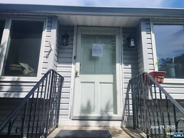 11 Huron PL, Denville Township, NJ 07834