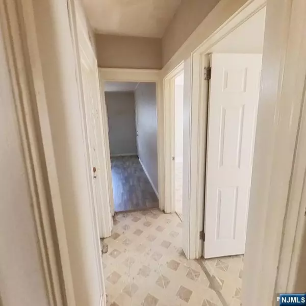 Passaic, NJ 07055,473 Broadway