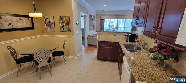 Wanaque, NJ 07465,7414 Warrens WAY #DEEDED PARKING