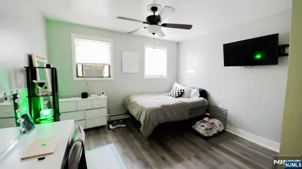 Paterson, NJ 07524,177-181 19th ST