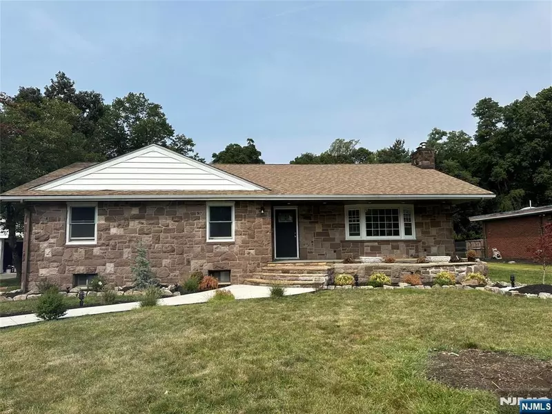 614 Rifle Camp RD, Woodland Park, NJ 07424