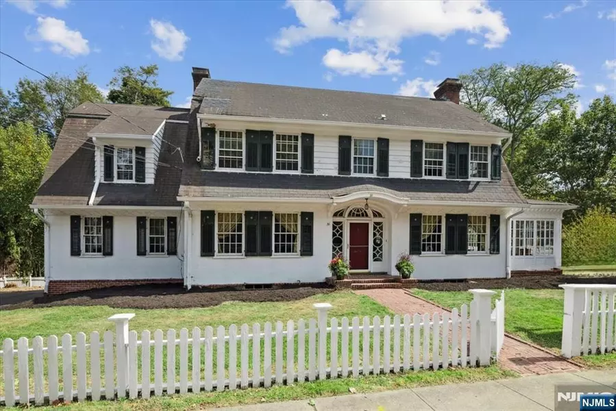 31 Hamilton RD, Morristown Town, NJ 07960