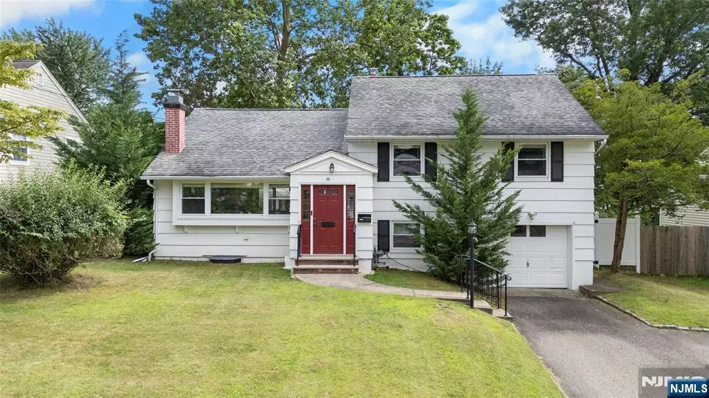 35 Grissing CT, Cedar Grove, NJ 07009