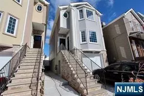 30 Davis ST #1, Harrison, NJ 07029