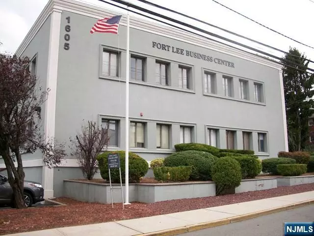 1605 John ST ##312, Fort Lee, NJ 07024