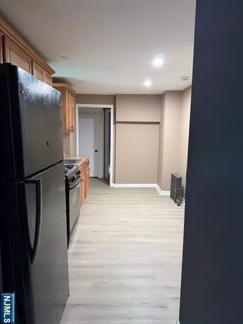 Newark, NJ 07107,318 N 7th ST