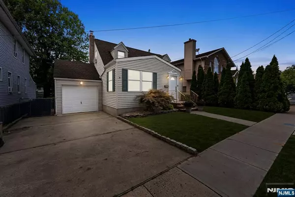 North Arlington, NJ 07031,133 Riverview AVE