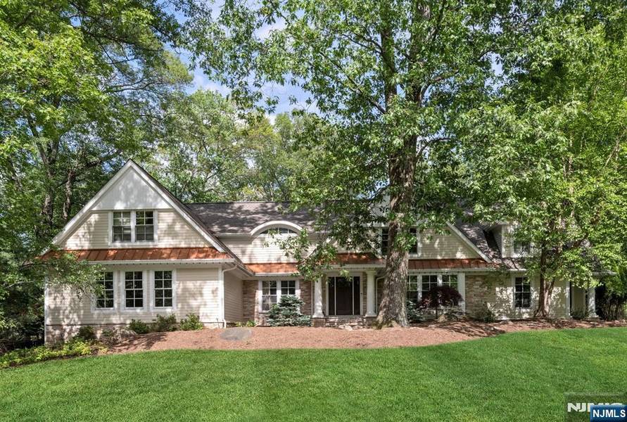 275 Gregory RD, Franklin Lakes, NJ 07417