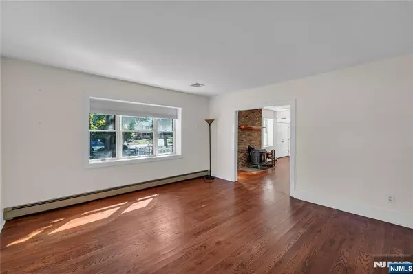 River Vale, NJ 07675,233 Rivervale RD