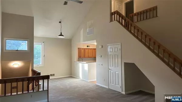 14 Red Oak, Jefferson Township, NJ 07438