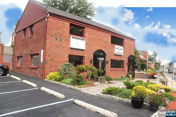 1509 Palisade AVE #2nd Floor, Fort Lee, NJ 07024