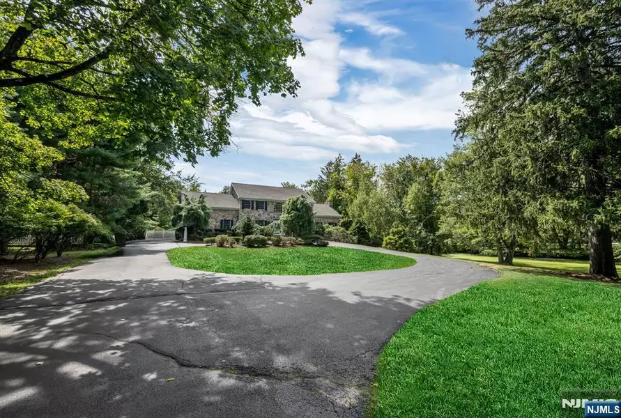 193 Pulis AVE, Franklin Lakes, NJ 07417
