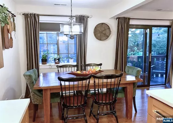 Mahwah, NJ 07430,3016 Stowe LN