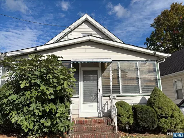 135 Westervelt AVE, Hawthorne, NJ 07506