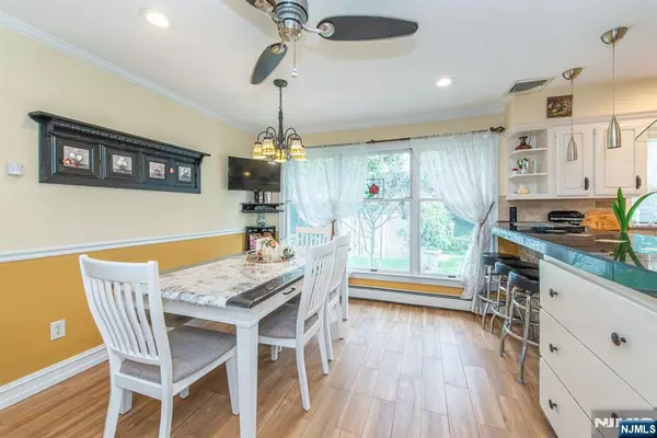 Wood Ridge, NJ 07075,32-34 Rose ST