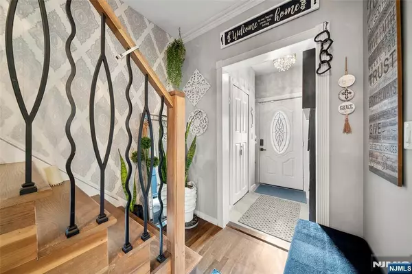 Elmwood Park, NJ 07407,2 Herman