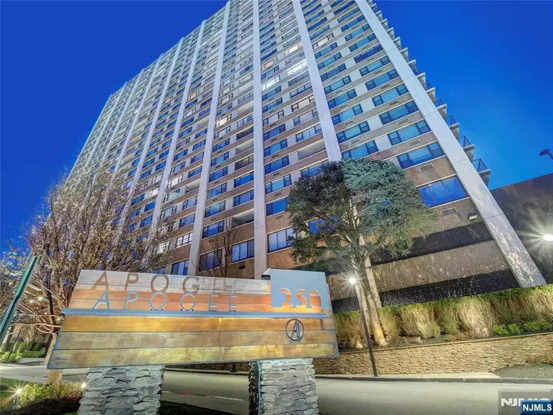 250 Gorge #27i, Cliffside Park, NJ 07010