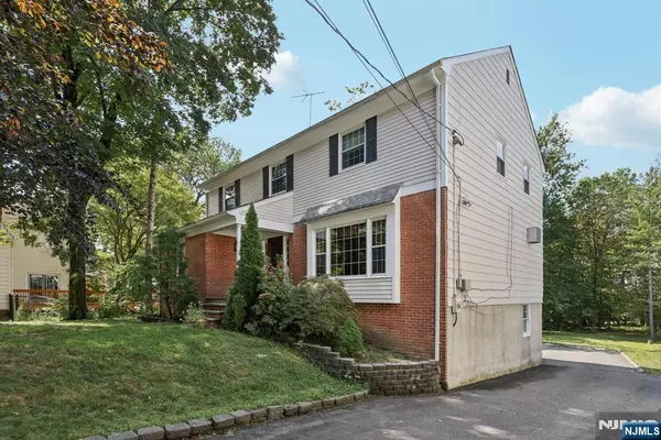 West Caldwell, NJ 07006,15 Orton RD