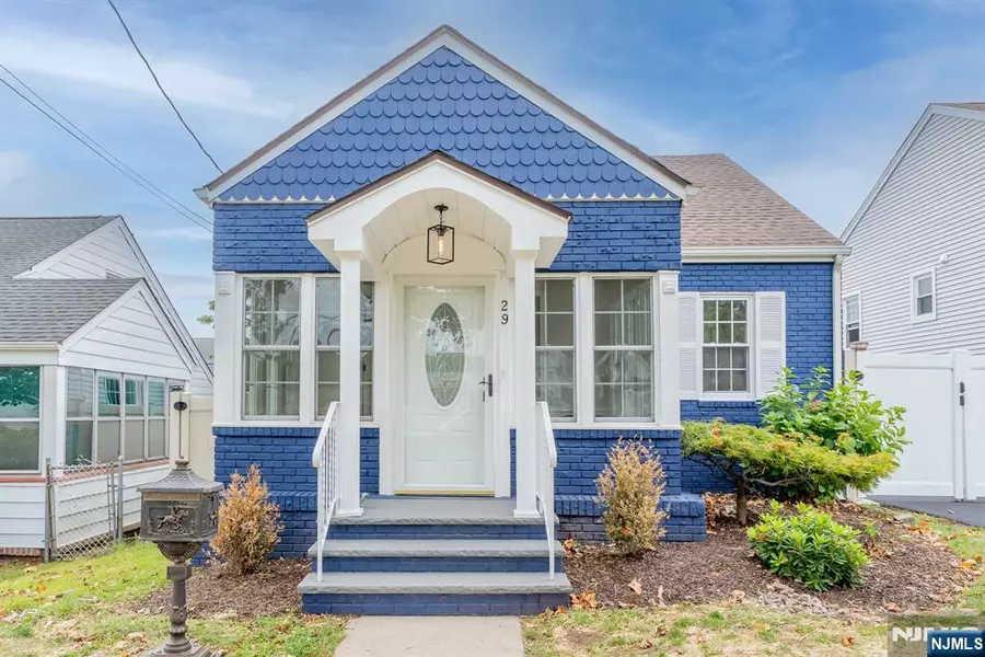 29 Sunset AVE, Belleville, NJ 07109