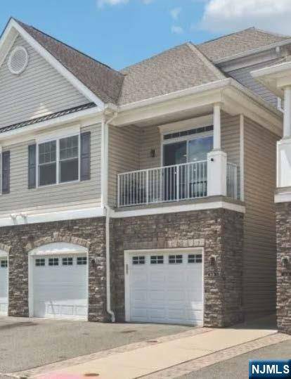 28 Elston CT, Wanaque, NJ 07420