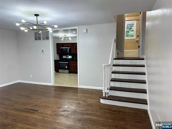 Linden, NJ 07036,1190 Union ST #2