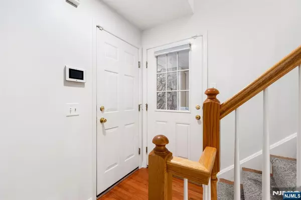 Caldwell, NJ 07006,91 Roseland #B4