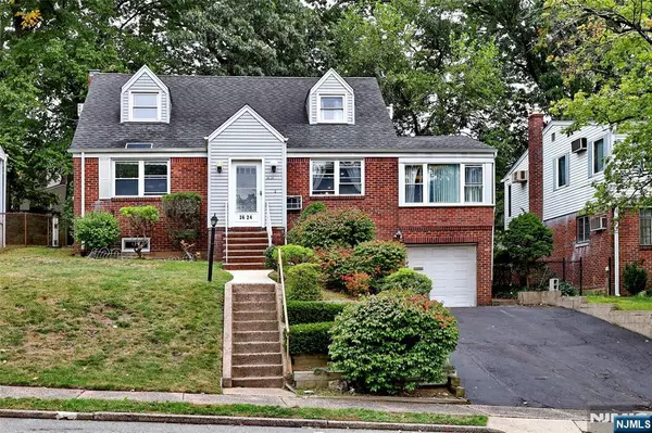 36-24 Hale PL, Fair Lawn, NJ 07410