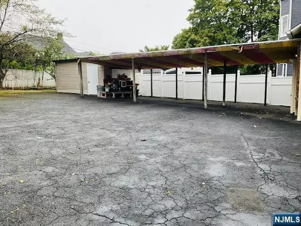 Orange, NJ 07050,460 New England TER