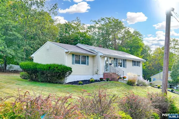 Oakland, NJ 07436,25 Seton Hall DR